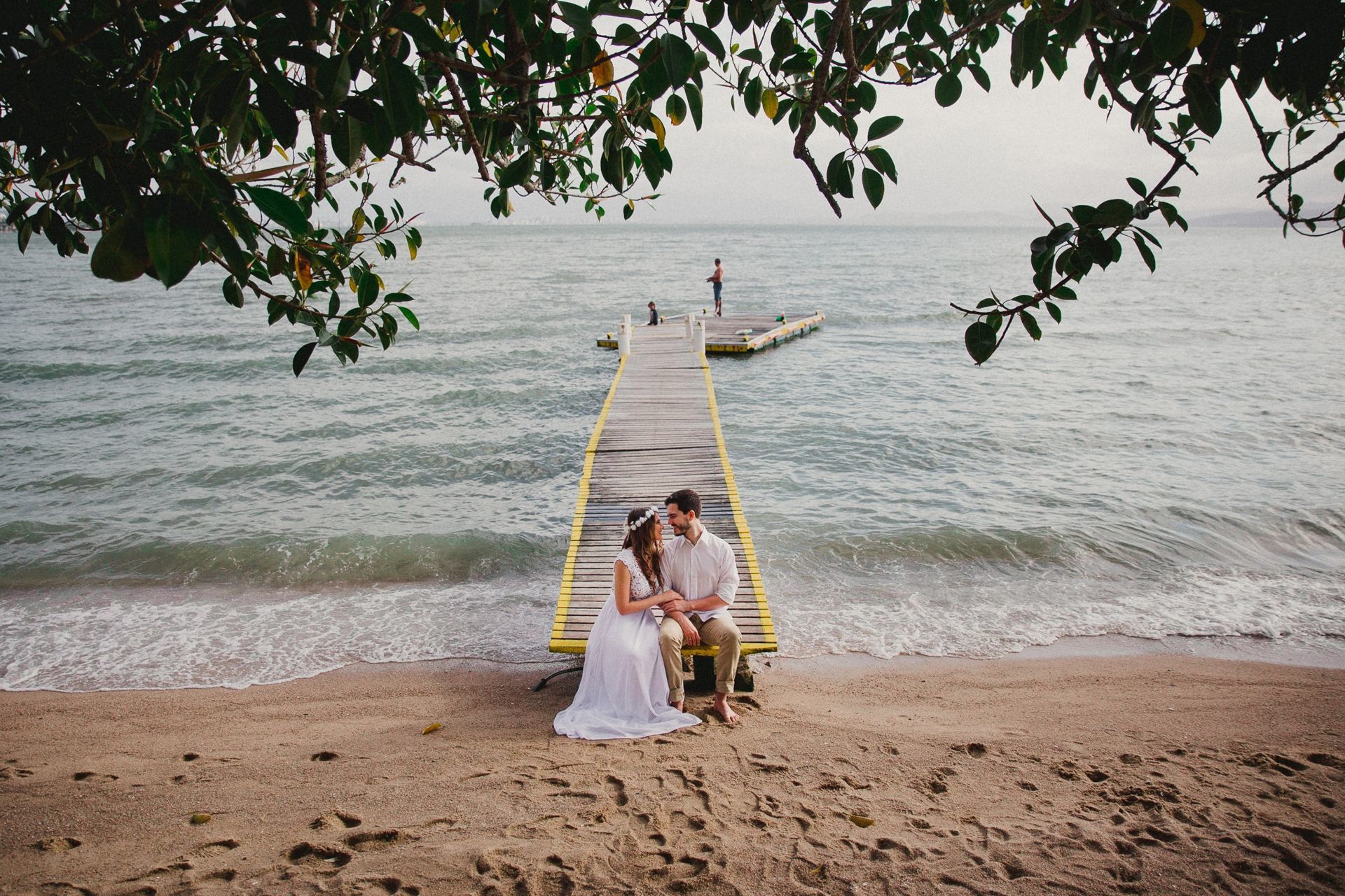 Foto victória e gabriel | sessão pré casamento | florianópolis - sc - brasil Foto victória e gabriel | sessão pré casamento | florianópolis - sc - brasil - Imagem 38